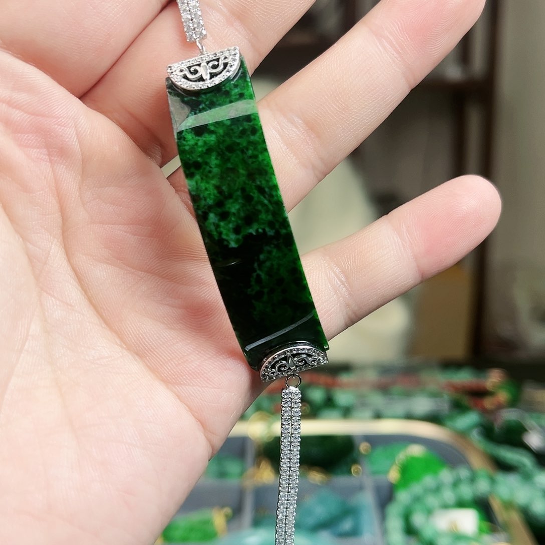 翡翠颈饰银S925镶嵌手链