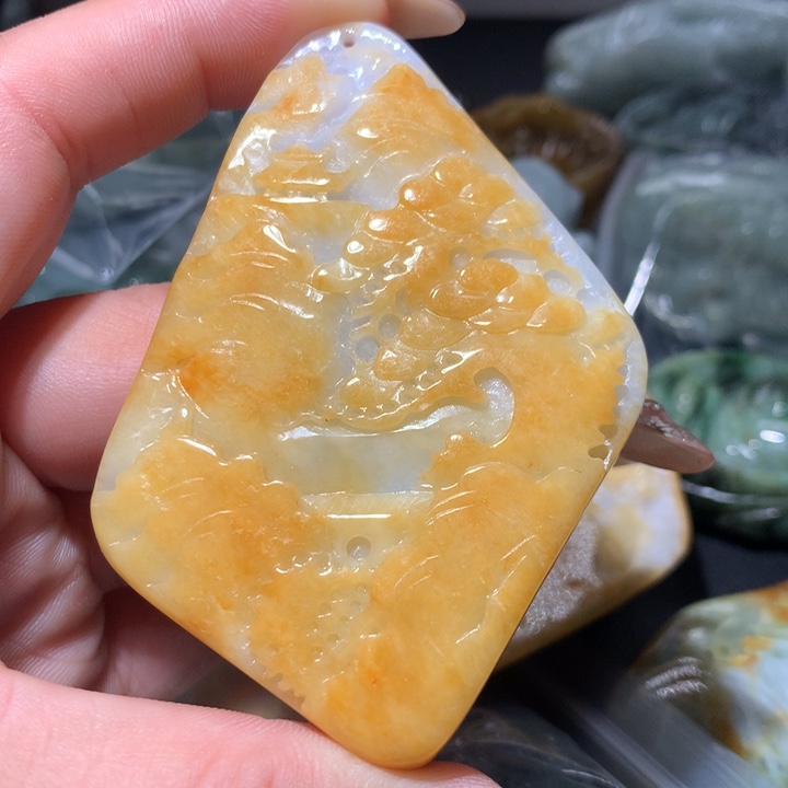 翡翠未镶嵌颈饰保真天然A货翡翠