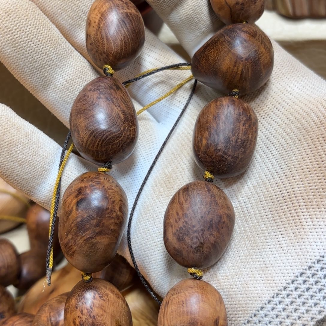 柏木（崖柏）和**尘北太行随行手把件