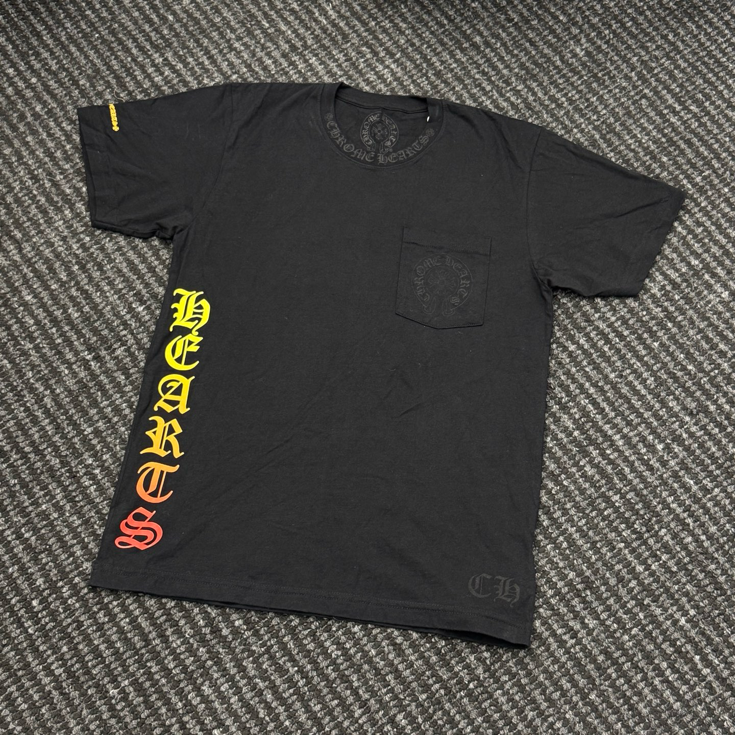 未使用 Chrome Hearts/克罗心 M码 彩色渐变色字母马蹄短袖黑T