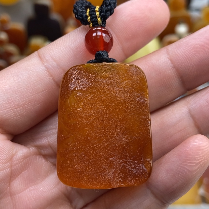 【闪购商品】琥珀颈饰未镶嵌