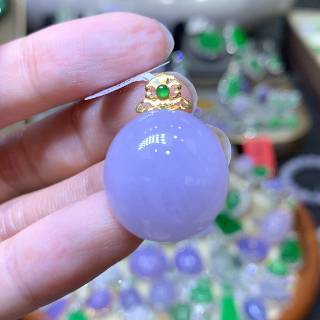 【闪购商品】翡翠颈饰18K金镶嵌翡翠吊坠项链