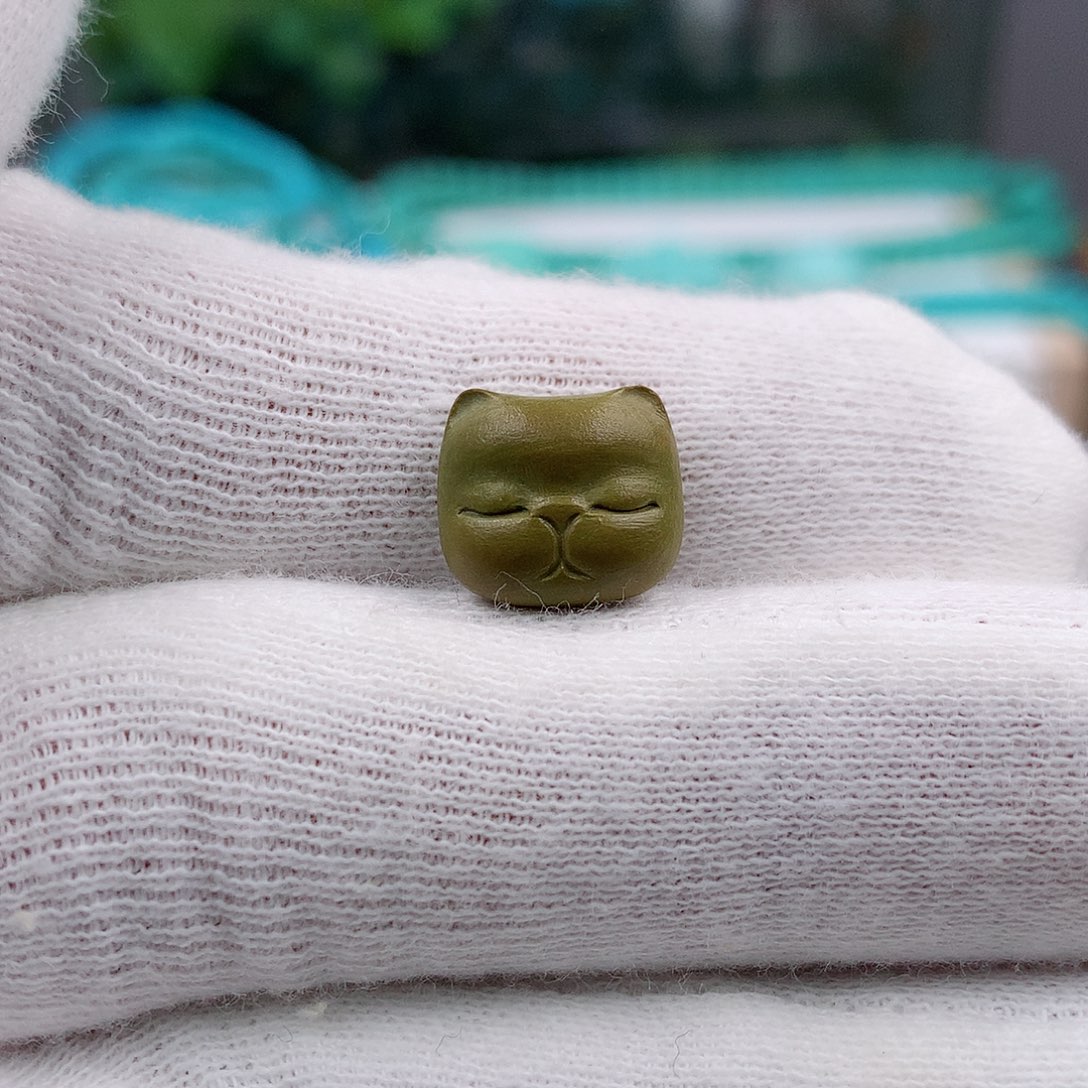 绿松石猫咪1.45克未镶嵌