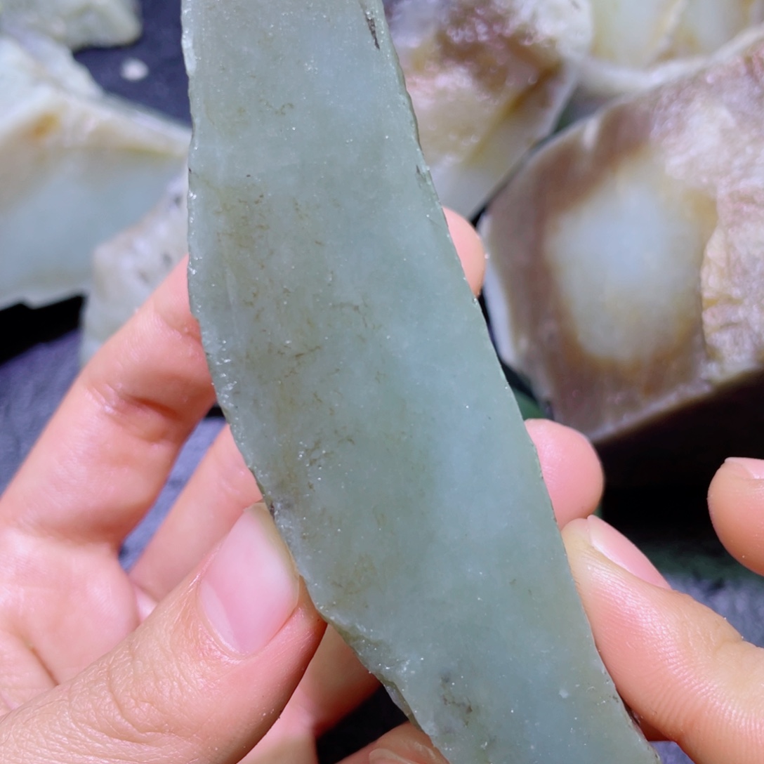 和田玉未镶嵌珠宝半成品