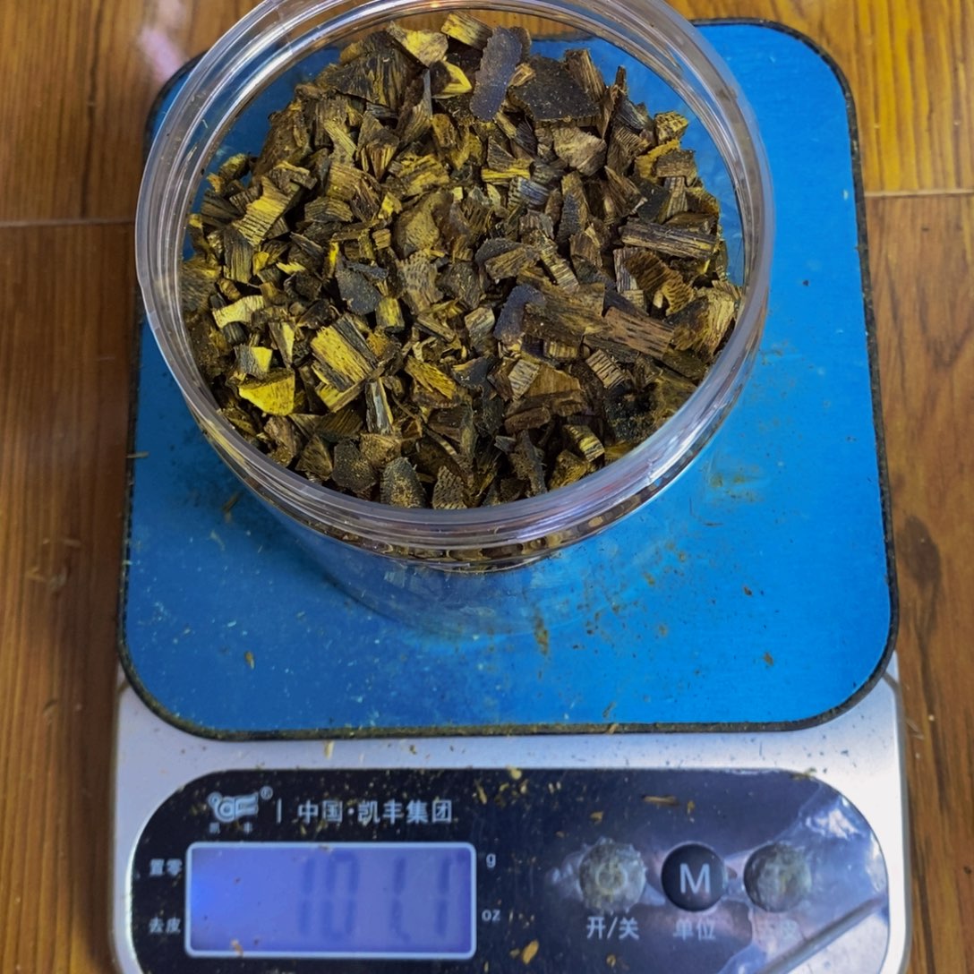 紫***紫沉香沉香碎屑紫罗兰高油料100克