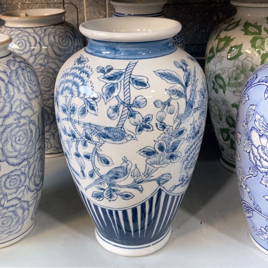 摆件炜*花瓶手绘釉下彩