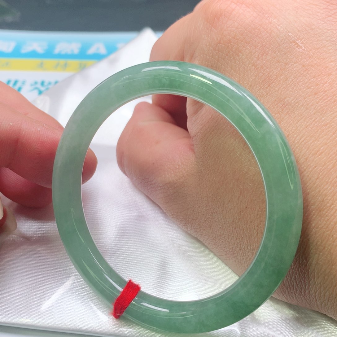 翡翠手镯未镶嵌0767号