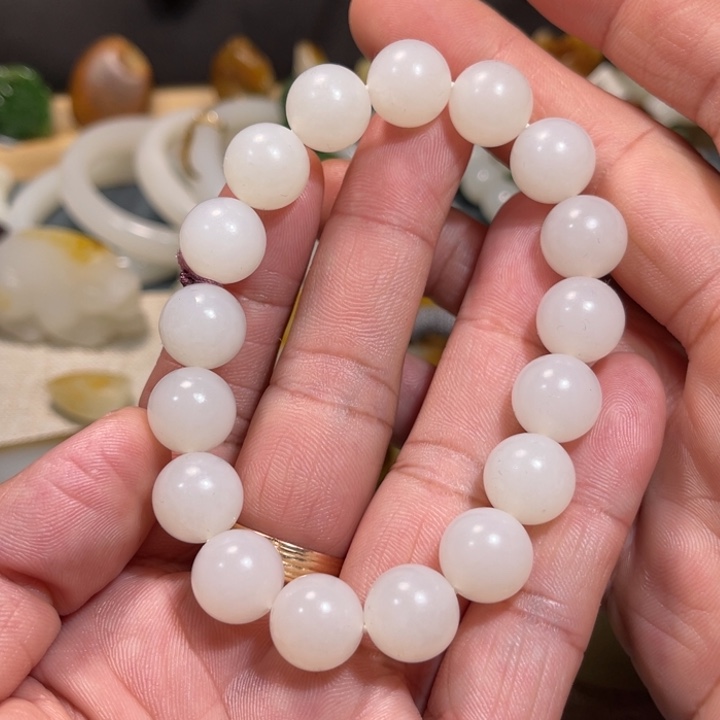 和田玉手串未镶嵌