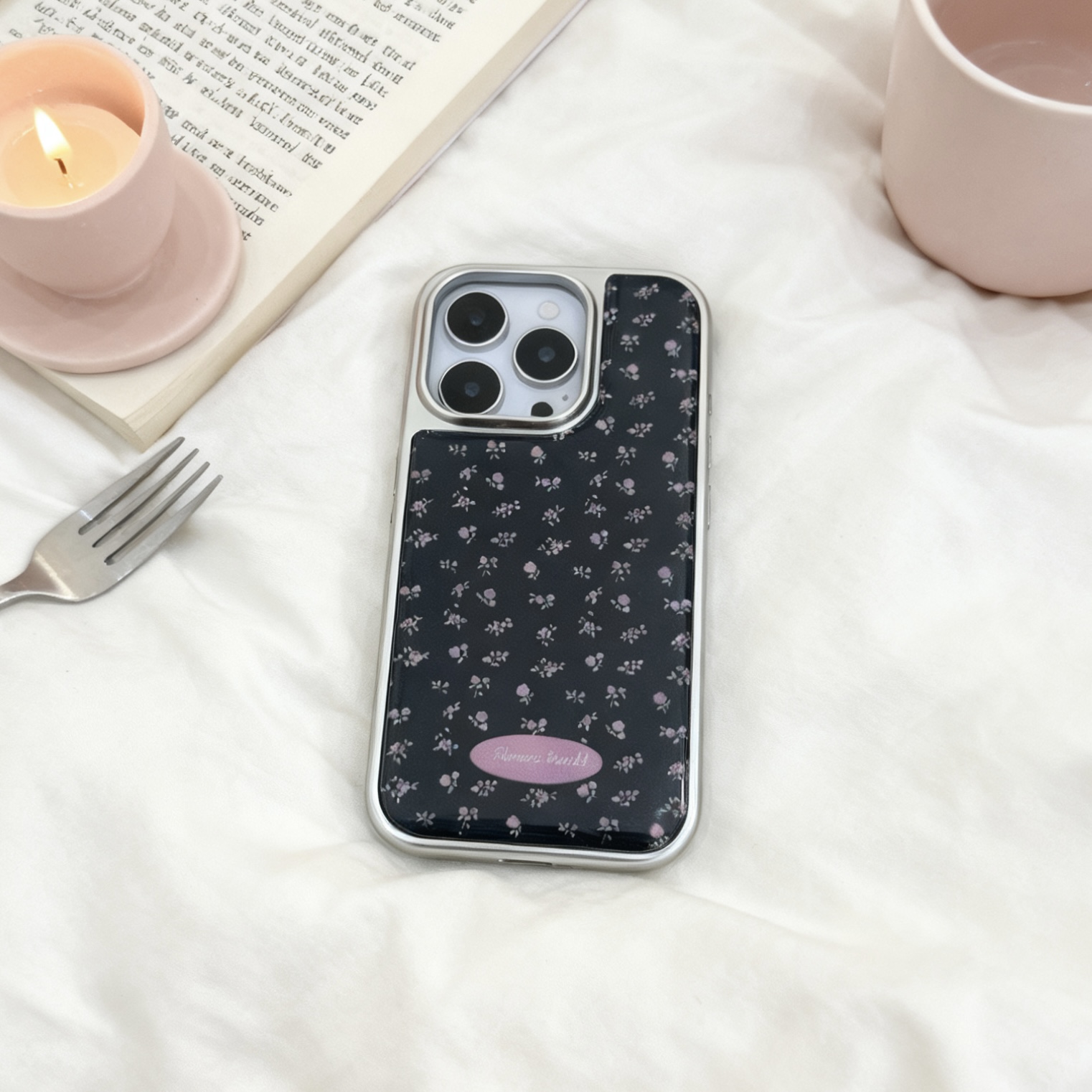 黑底碎花电镀银边滴胶网红适用于苹果17手机壳