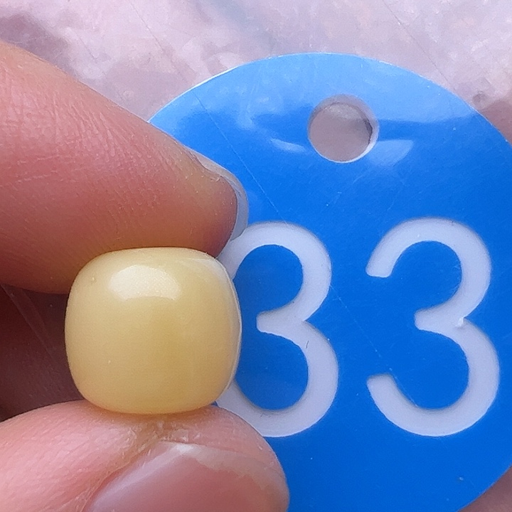 蜜蜡裸石未镶嵌气泡坑10.5m m