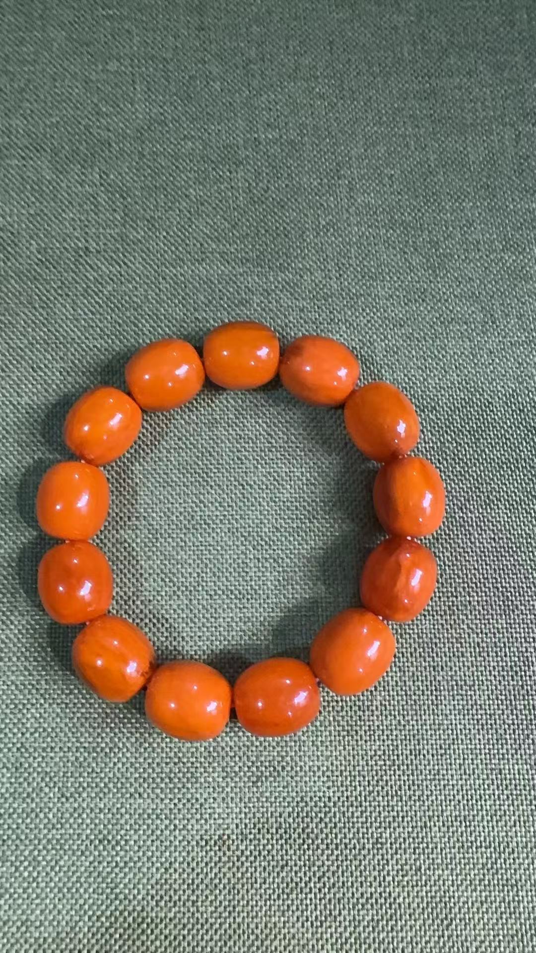 瑞哥高端精品蜜蜡小鸡油红