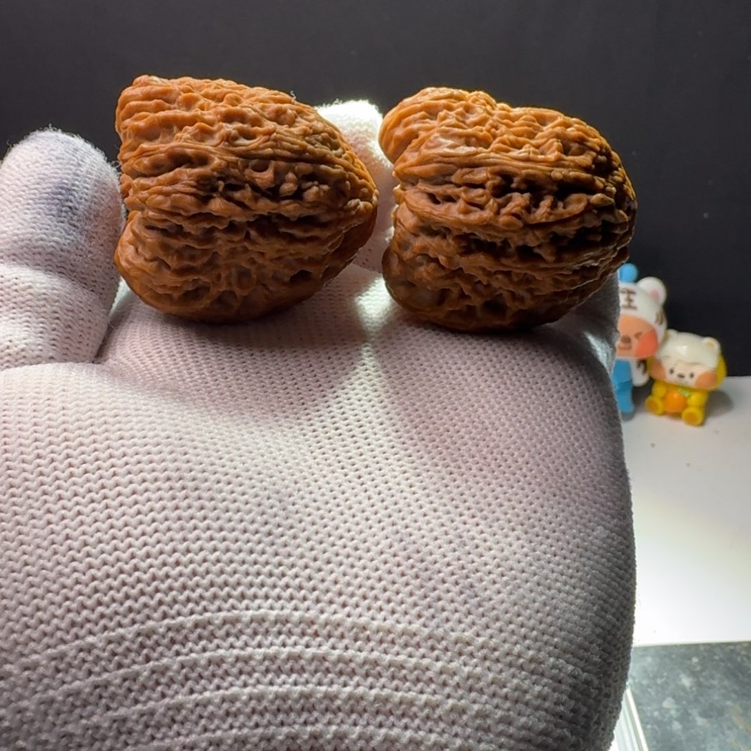 星***三文玩核桃把件15号链接拉丝鸡腿留疤凹底