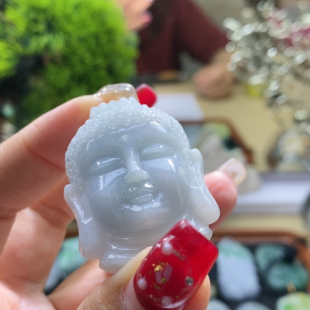 【闪购商品】翡翠颈饰未镶嵌佛