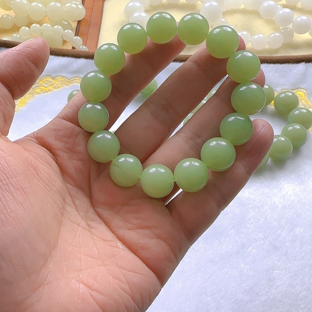 和田玉14沙枣青未镶嵌