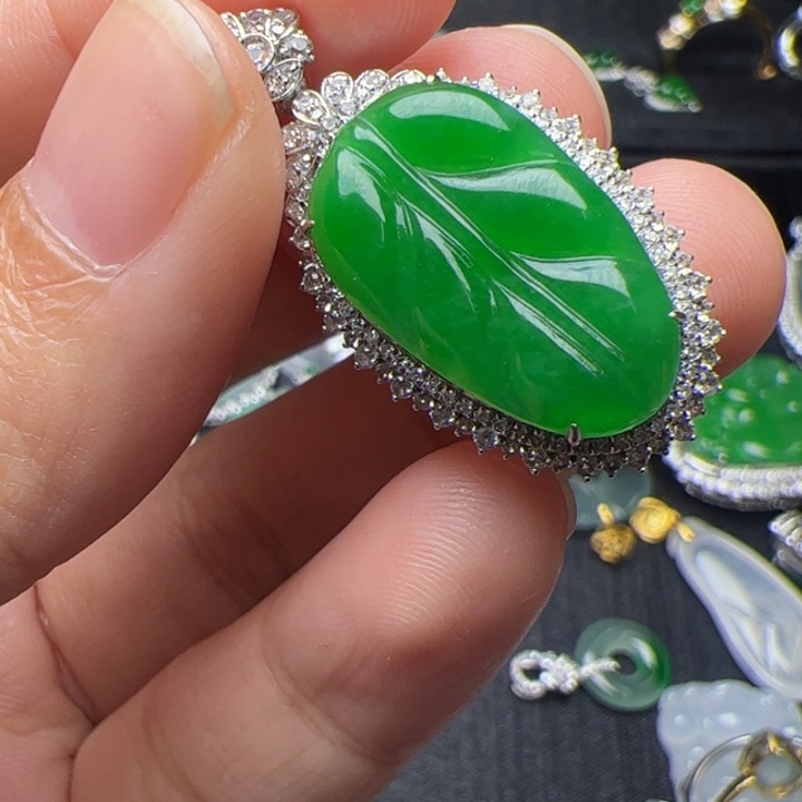 翡翠18K金镶嵌吊坠(不含链)