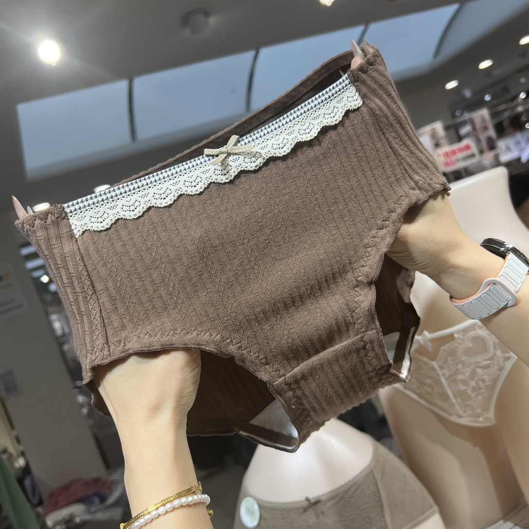 左岸甜心~新款复古女士棉三角内裤不夹臀