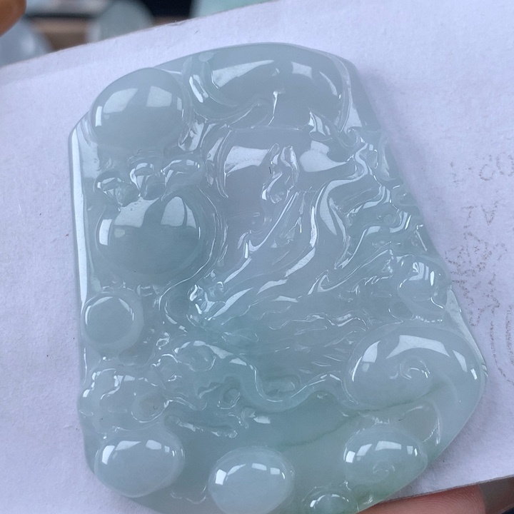 颈饰未镶嵌翡翠龙牌吊坠