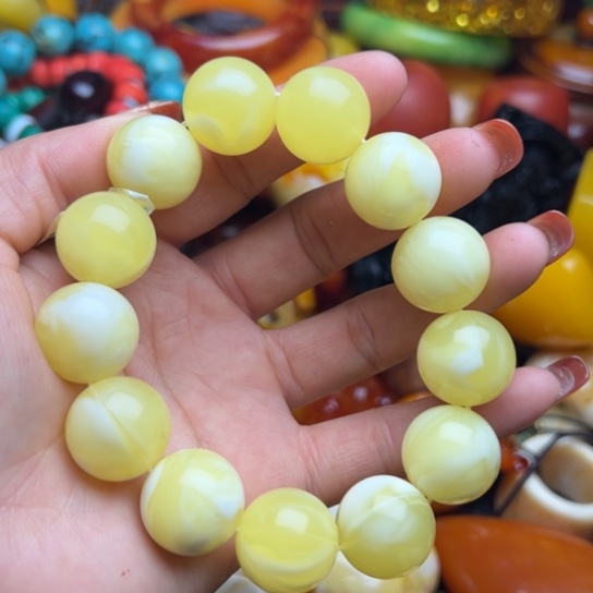 琥珀手串未镶嵌蜜蜡