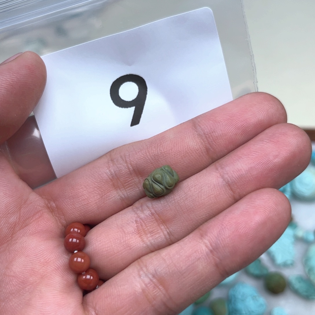 南红玛瑙未镶嵌珠宝奇石