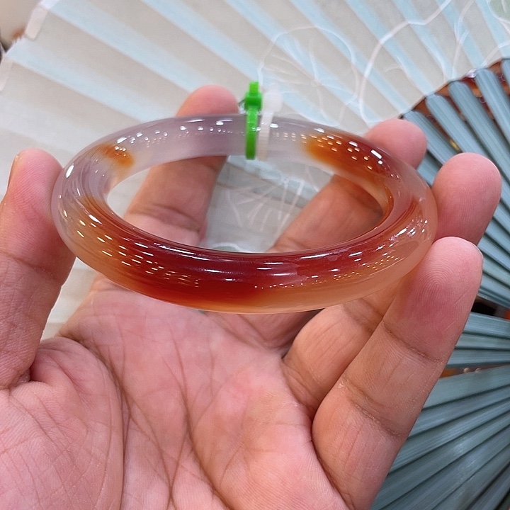 玛瑙/玉髓手镯未镶嵌香**叶