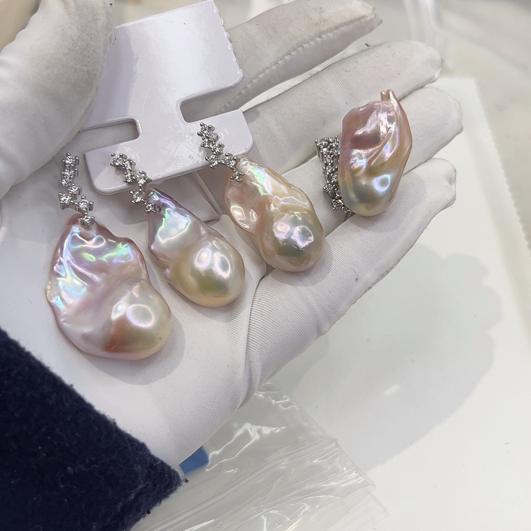 淡水珍珠合金耳饰