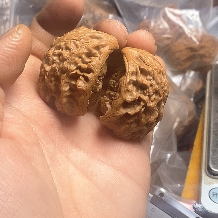 桃核把件41官帽蛇头
