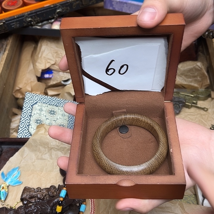 大叶紫檀（黑酸枝木类）