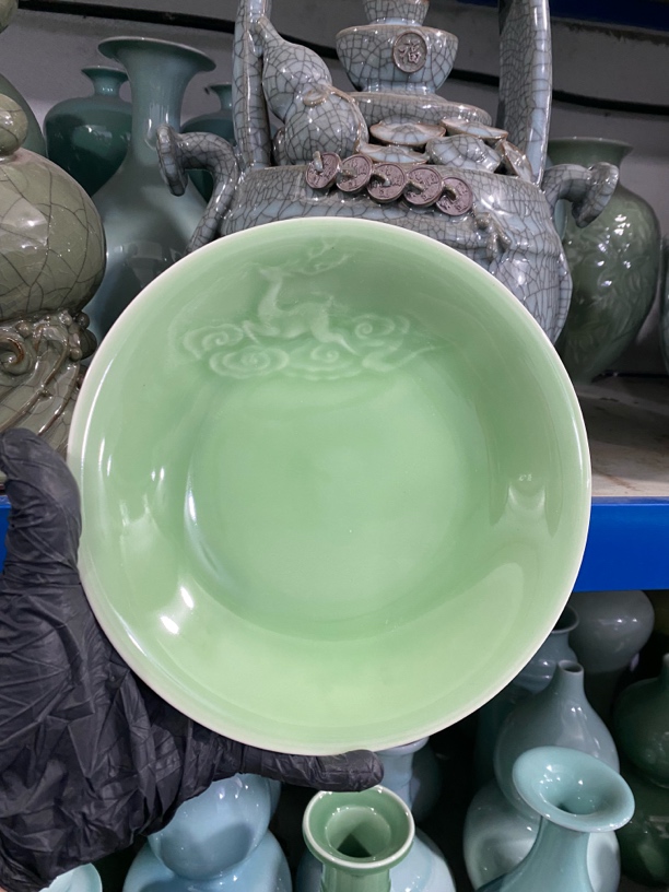 梅子青祥云小鹿菜盘21CM