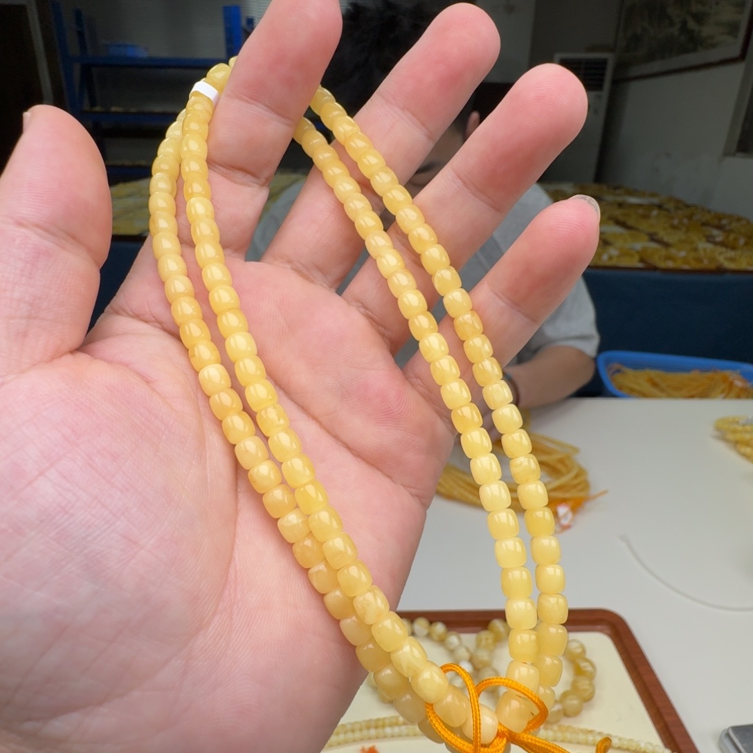 琥珀未镶嵌手链多样性发其一