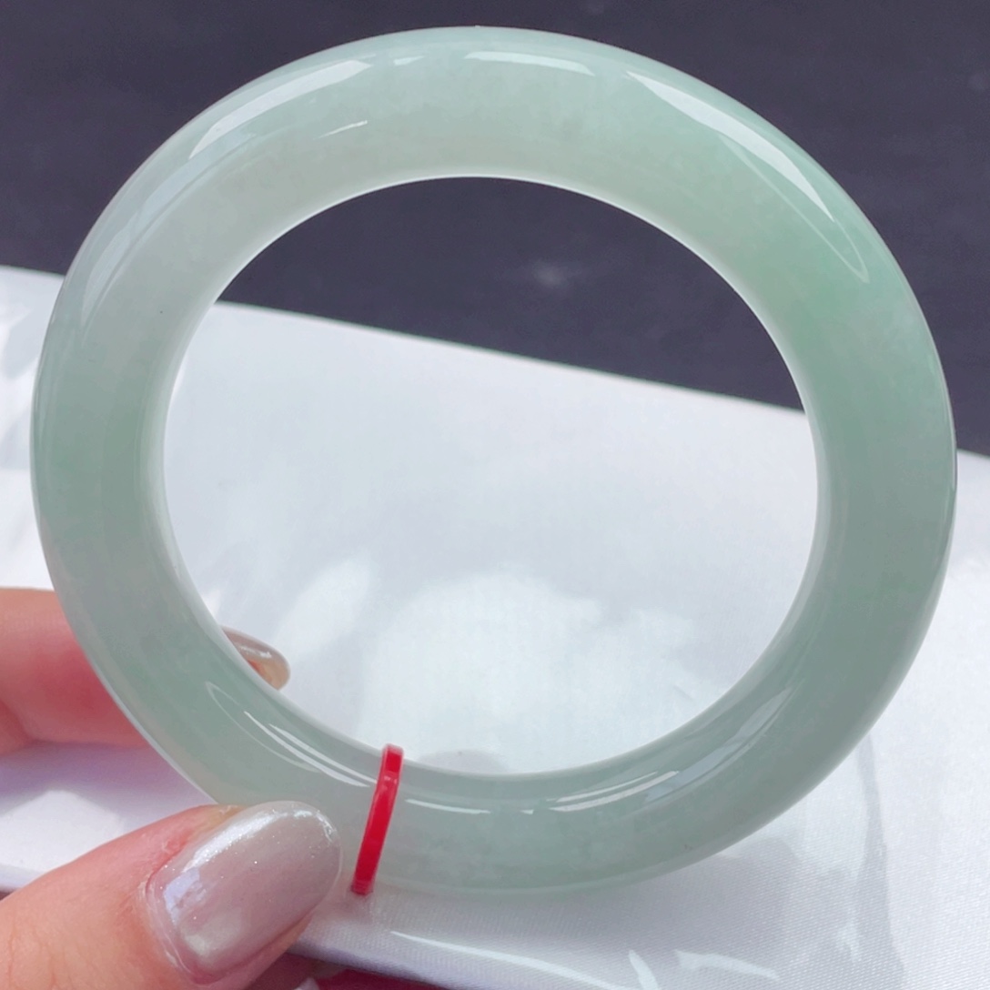 翡翠未镶嵌手镯56圆条