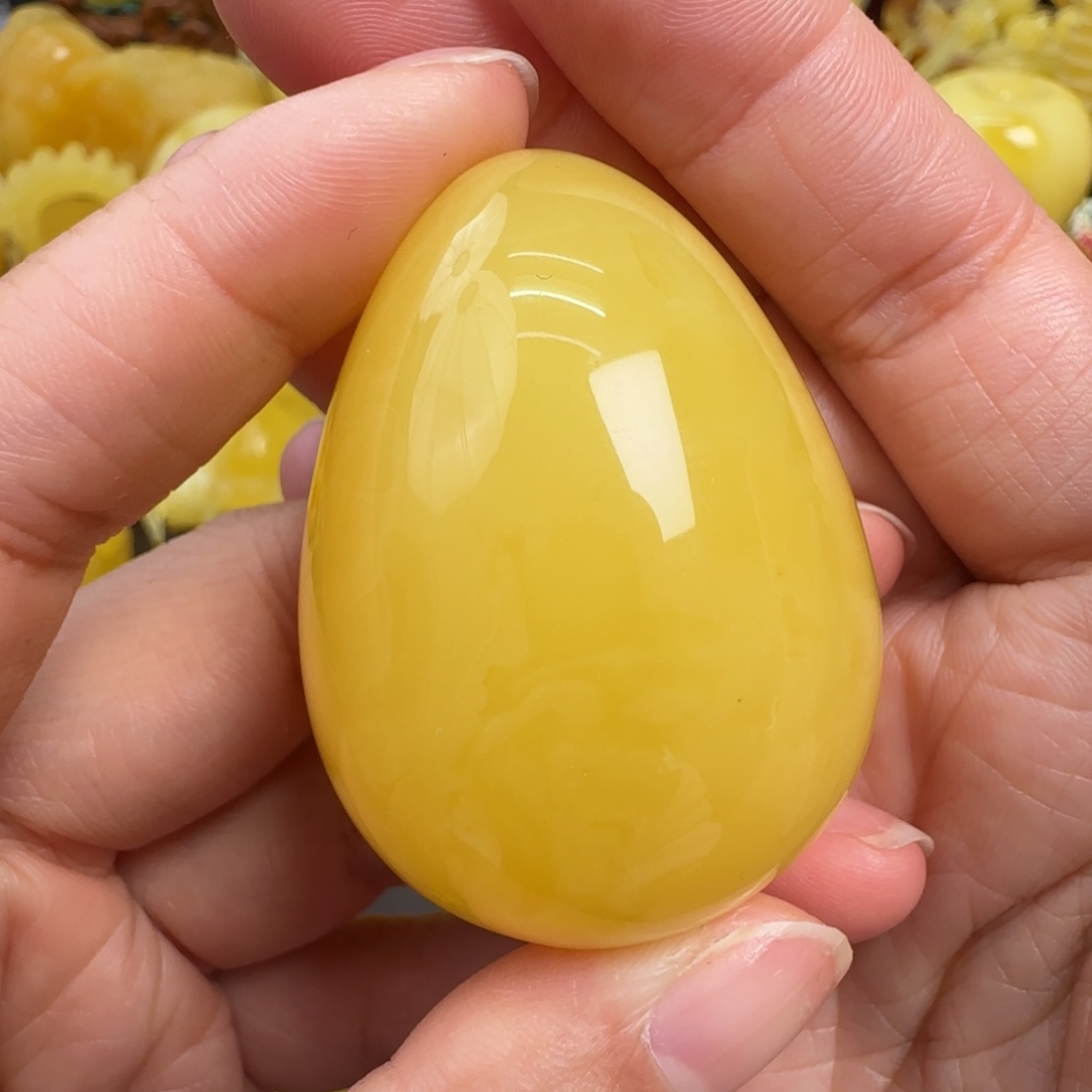 蜜蜡未镶嵌珠宝奇石