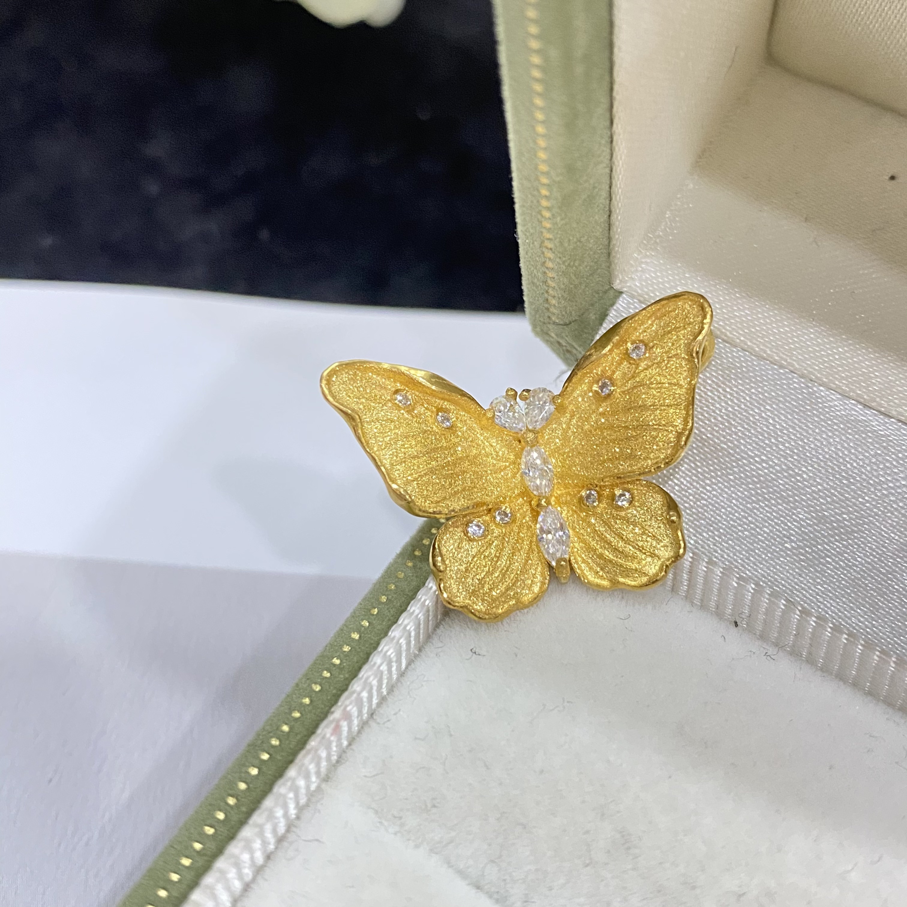 足金999黄金 5G工艺 精致蝴蝶吊坠