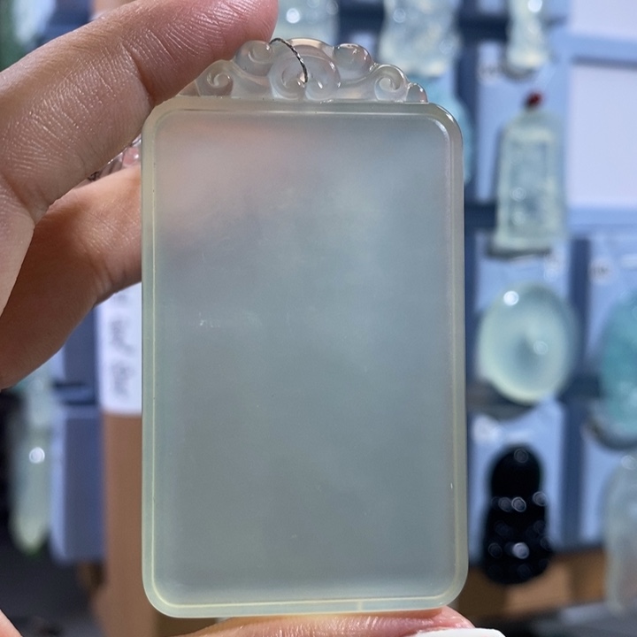 L***p岫玉未镶嵌颈饰吊坠