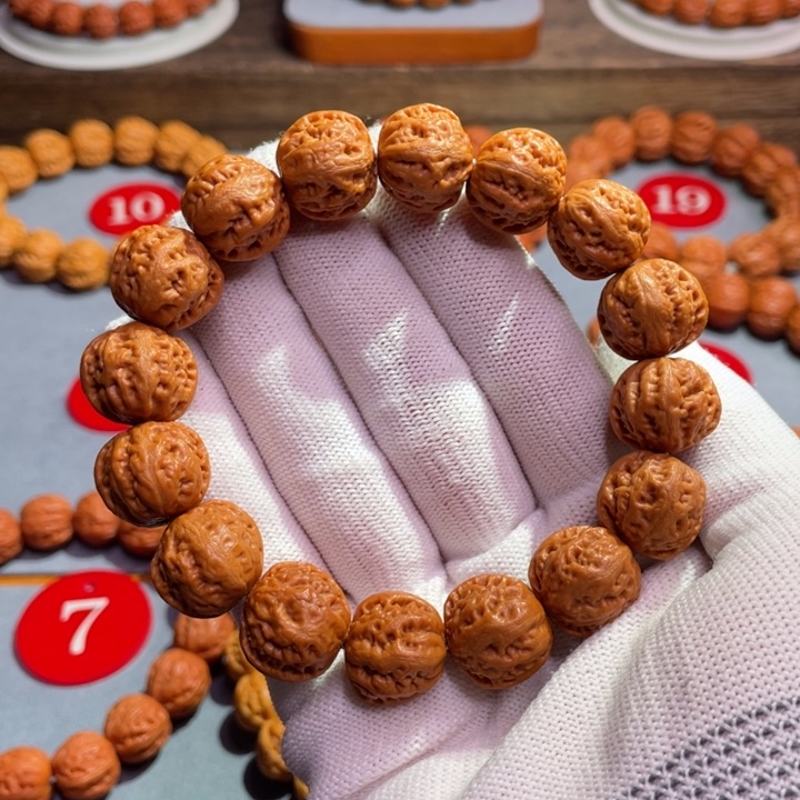 文玩核桃手串龙脊磨盘