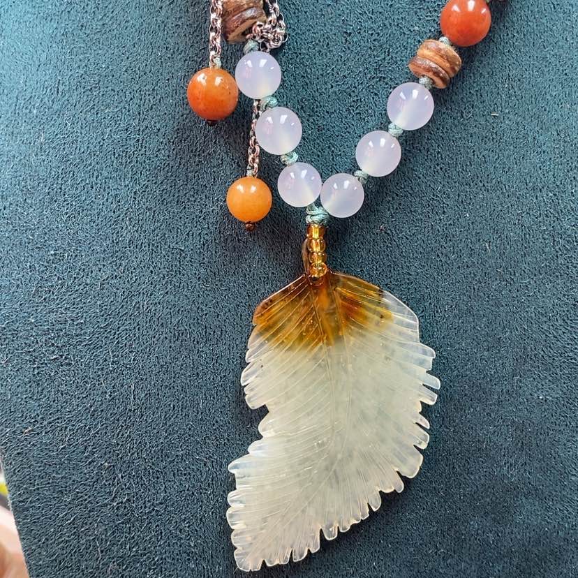 【闪购商品】蛇纹石玉吊坠未镶嵌