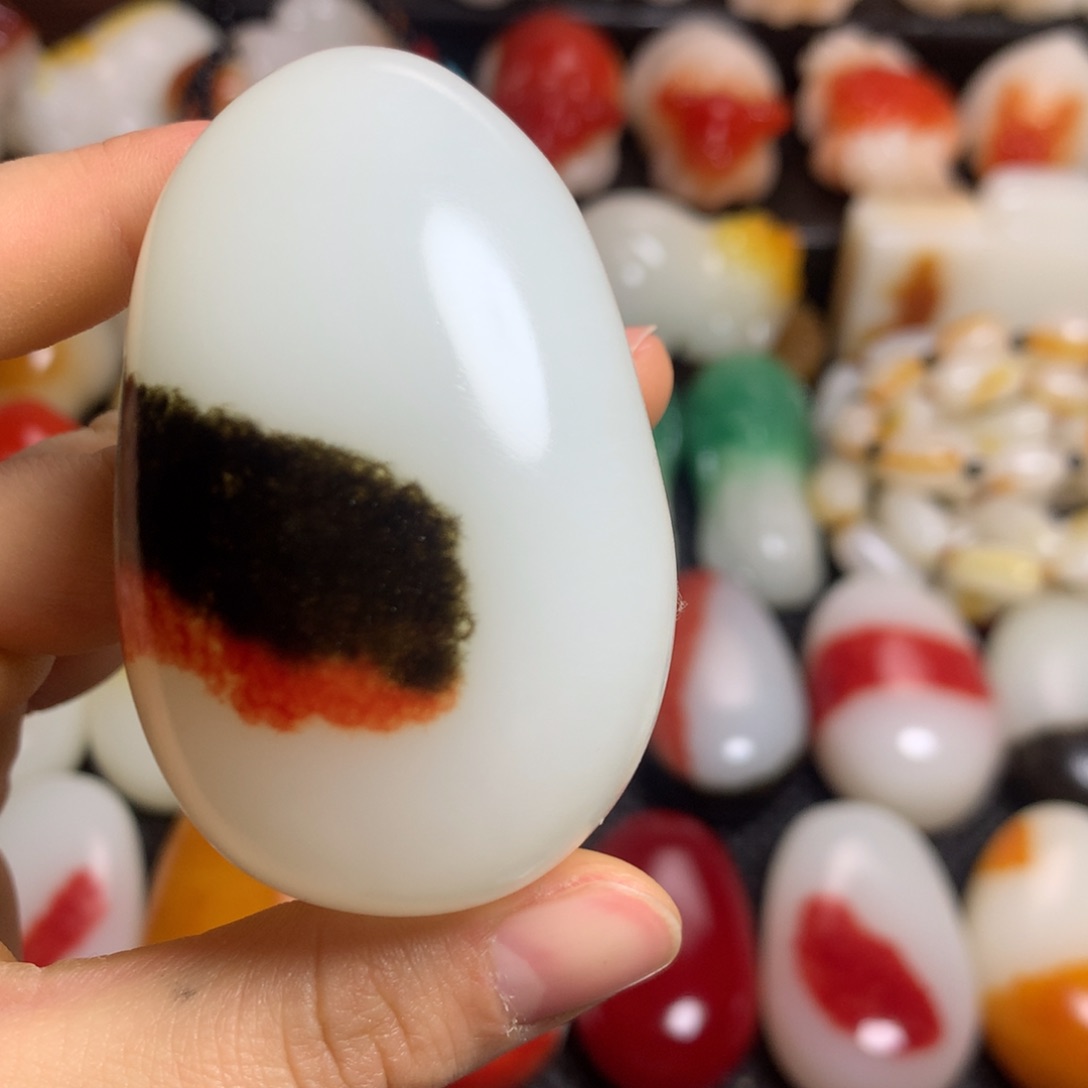 新疆戈壁石五彩石