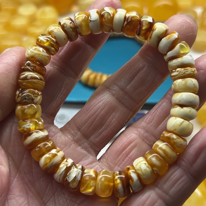 琥珀（矿物珀）未镶嵌裸石