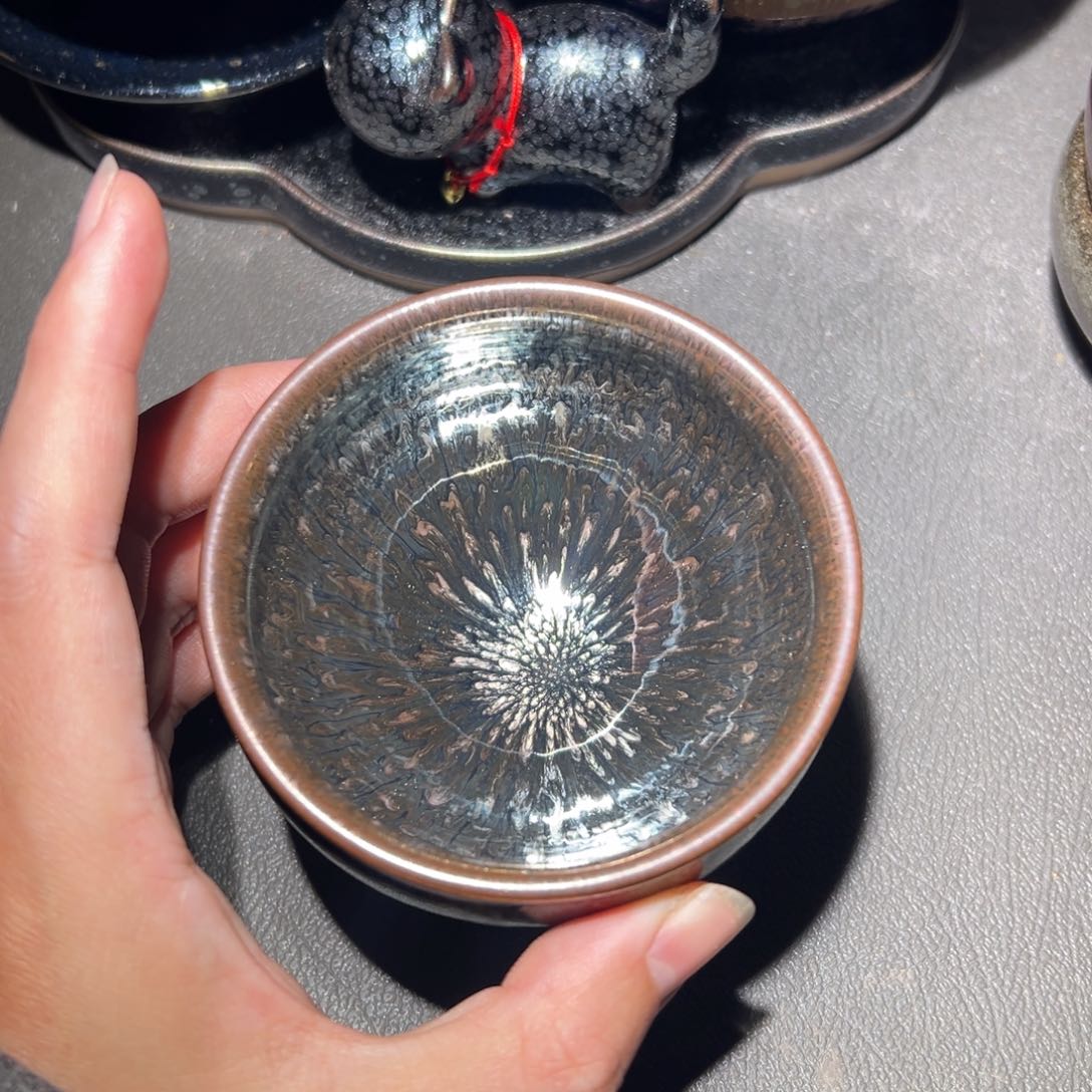 茶盏好想看啊这个电影啊真的非常