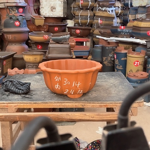 紫砂花盆莲花盆一个