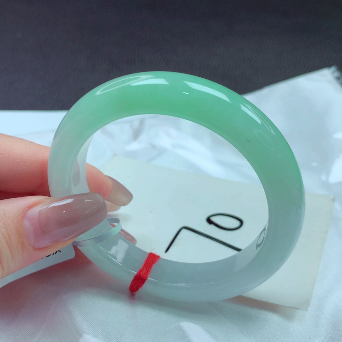 翡翠手镯未镶嵌手镯53