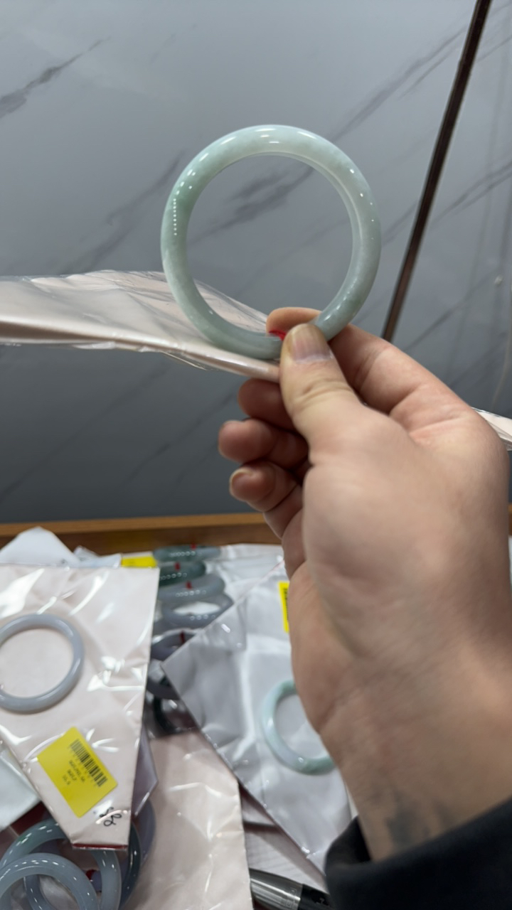 纯天然缅甸翡翠A货买断