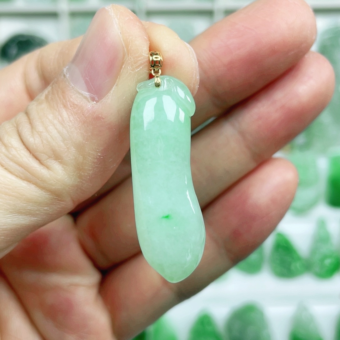 翡翠吊坠(不含链)18K金镶嵌