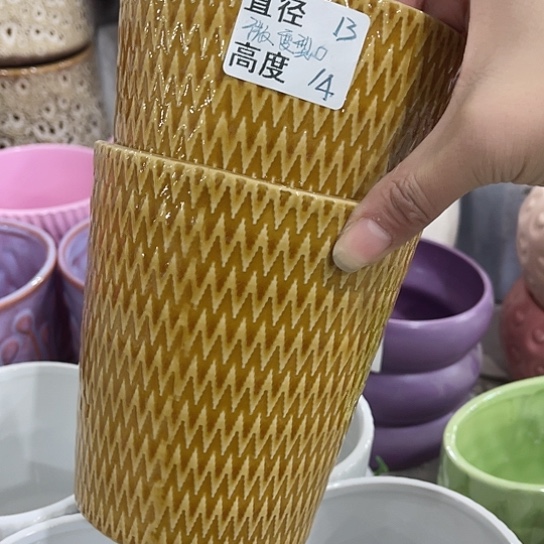 多肉绿植陶瓷花盆9.9包邮，有孔