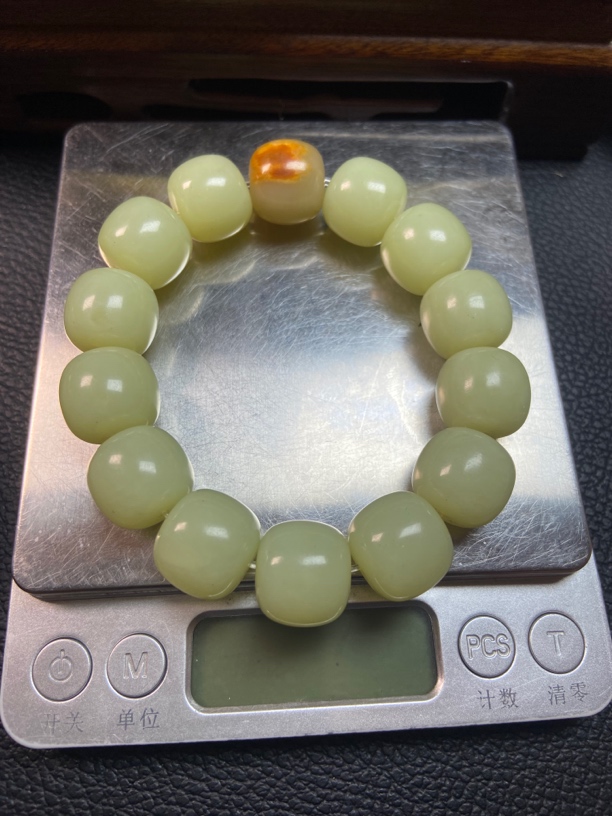 河磨玉老型珠手串