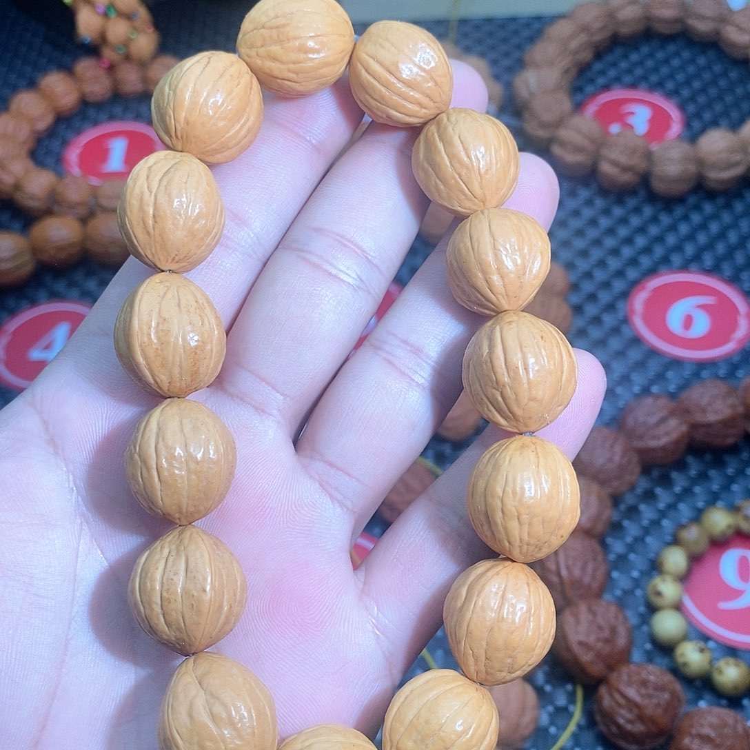 文玩核桃吊坠猴头手持手串