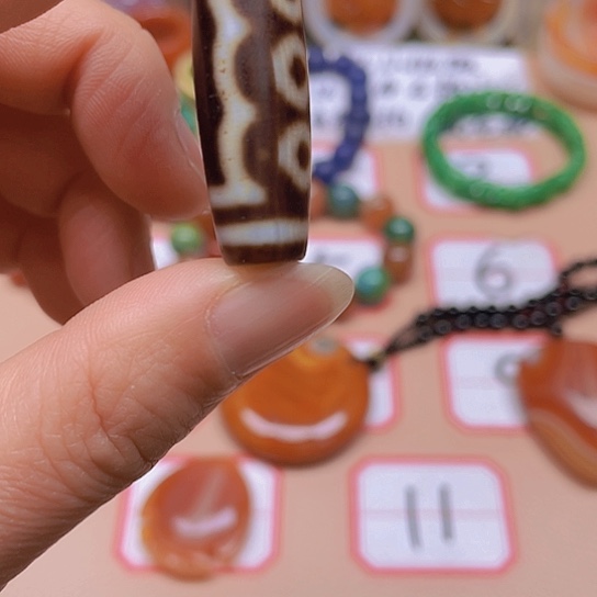 玛瑙/玉髓颈饰未镶嵌正****裴