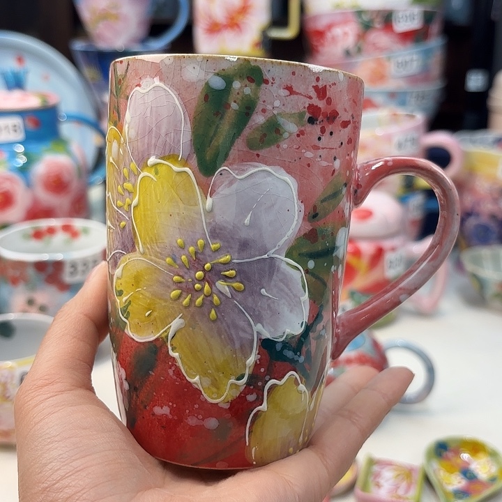 瓷片兔兔好漂亮呜呜e mo k lv tu