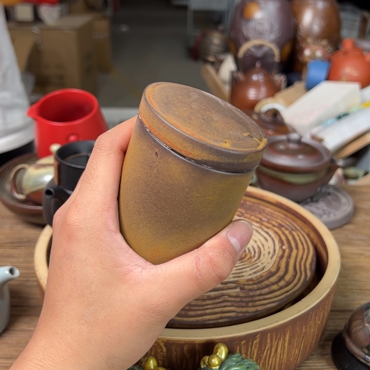 瓷片罐啤酒也要注意保暖哟