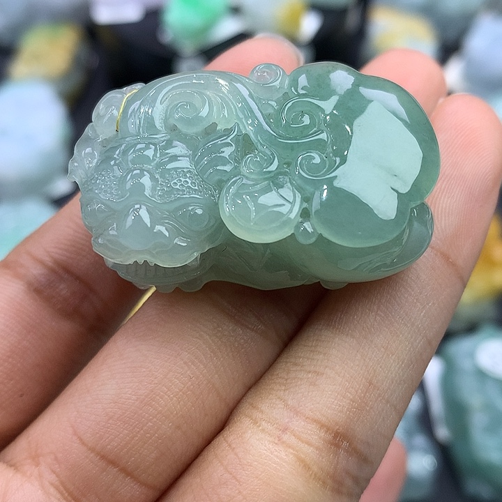 翡翠未镶嵌颈饰天然缅甸翡翠