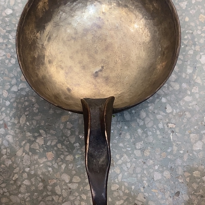 用***3老式铜器古朴厚重